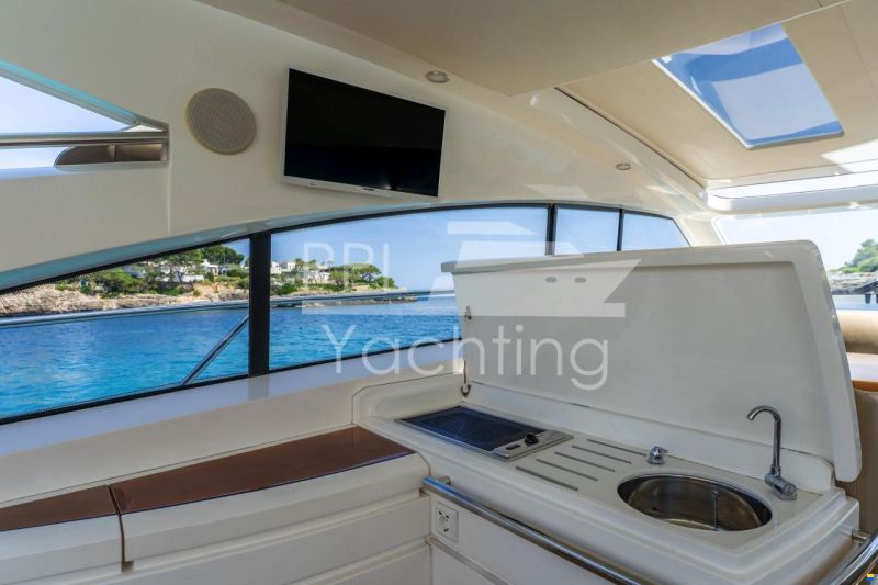 Princess V53