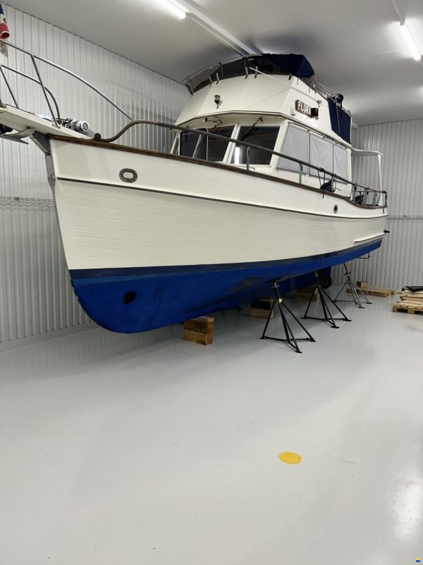Grand Banks 32