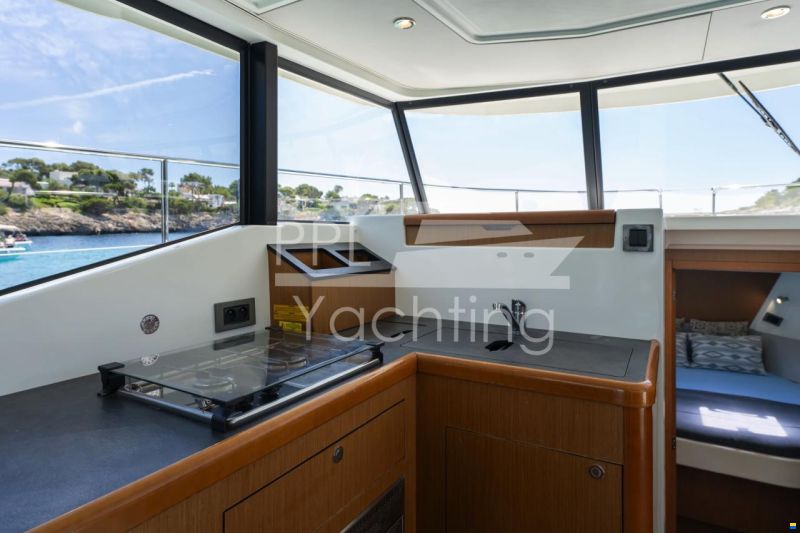 Beneteau Swift Trawler 35