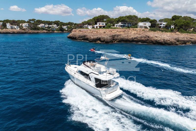 Beneteau Swift Trawler 35