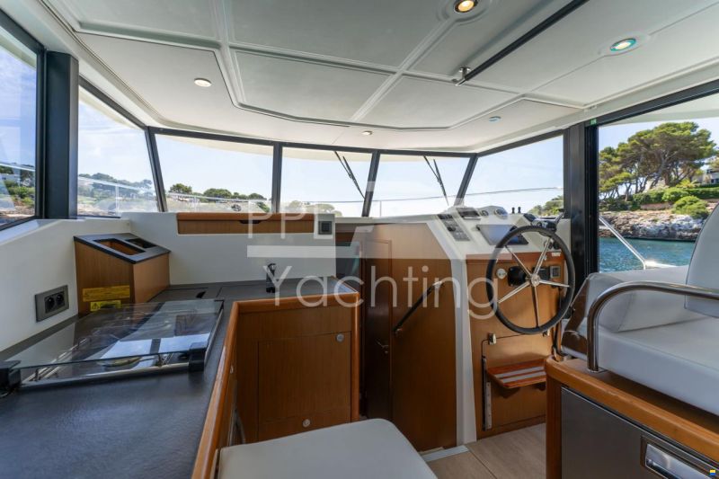 Beneteau Swift Trawler 35