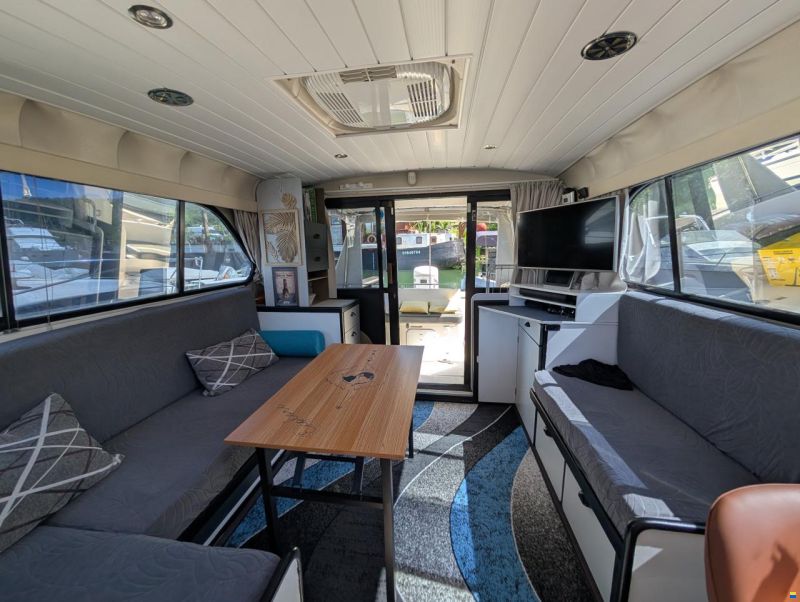 Rosebank Marine Sedan 31