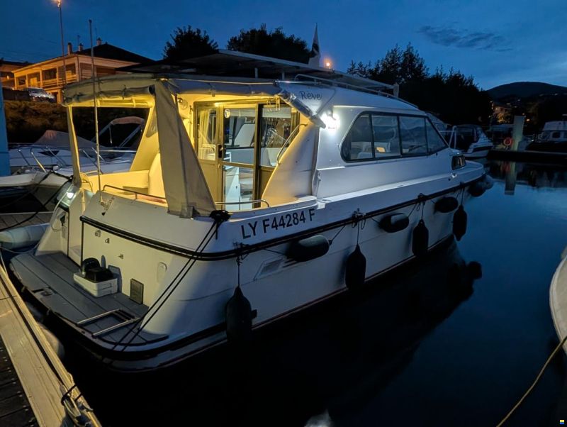 Rosebank Marine Sedan 31