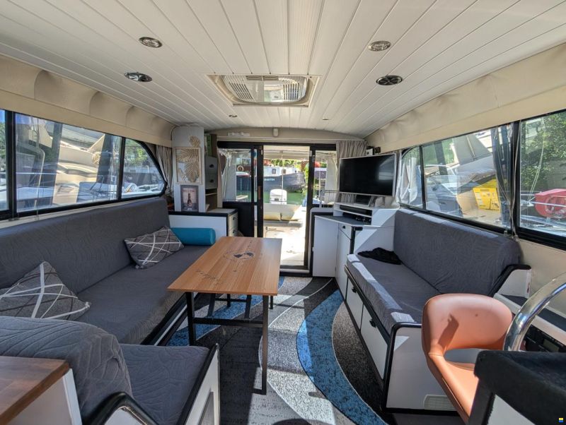 Rosebank Marine Sedan 31