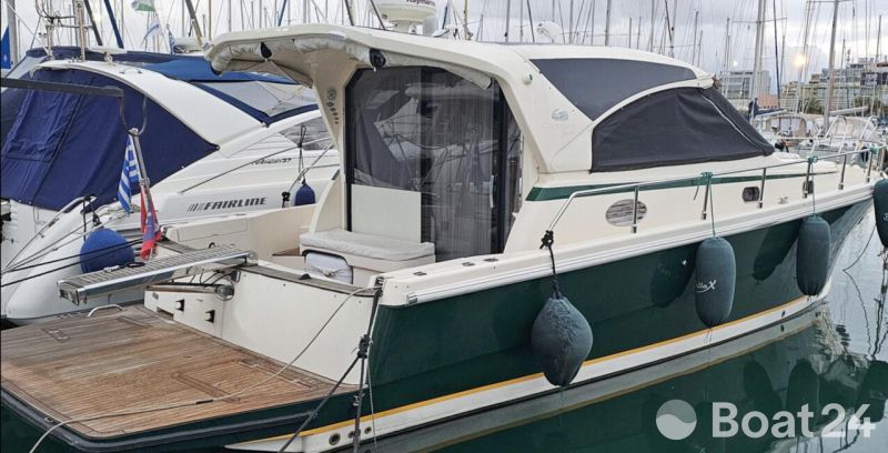 Cayman 38WA