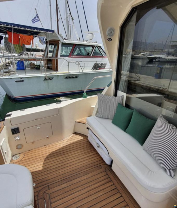 Cayman 38WA