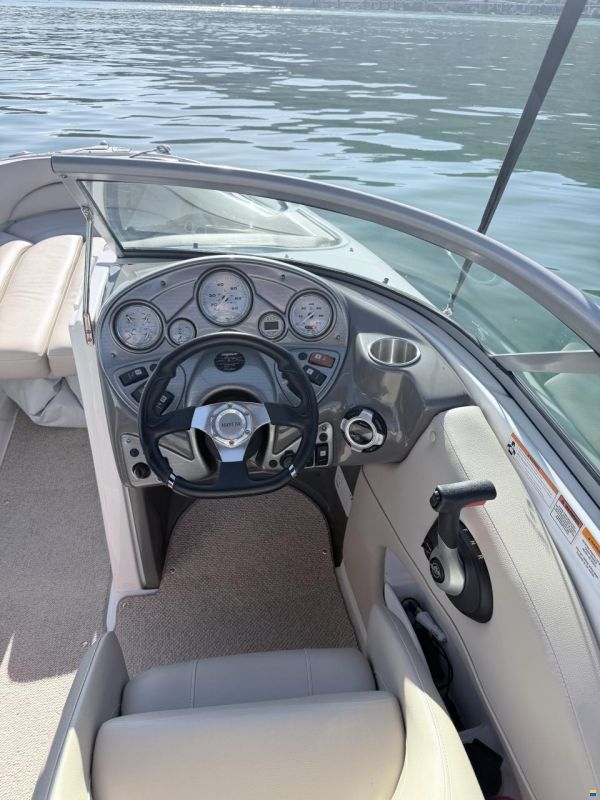 Rinker 226 Captiva BR XL