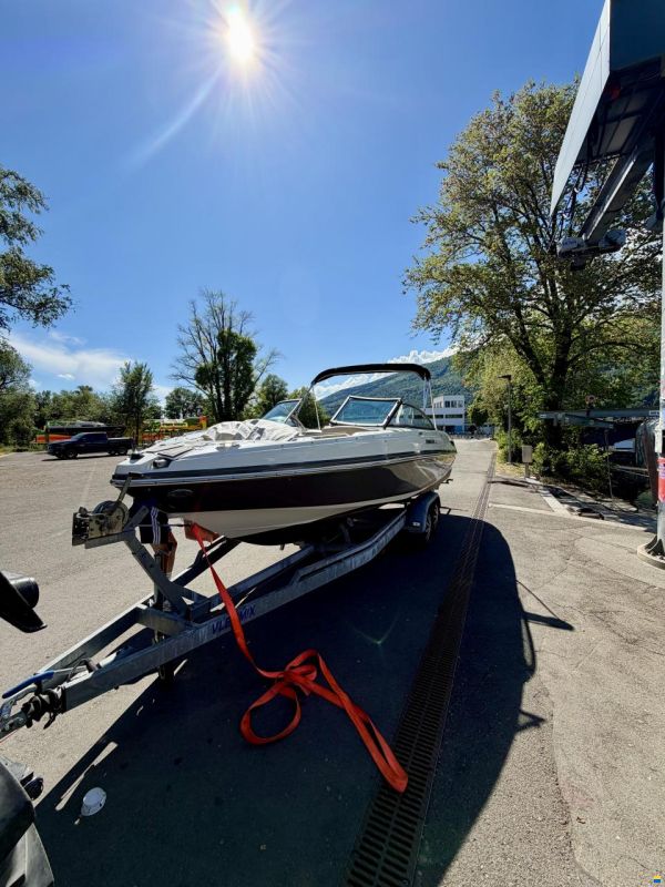 Rinker 226 Captiva BR