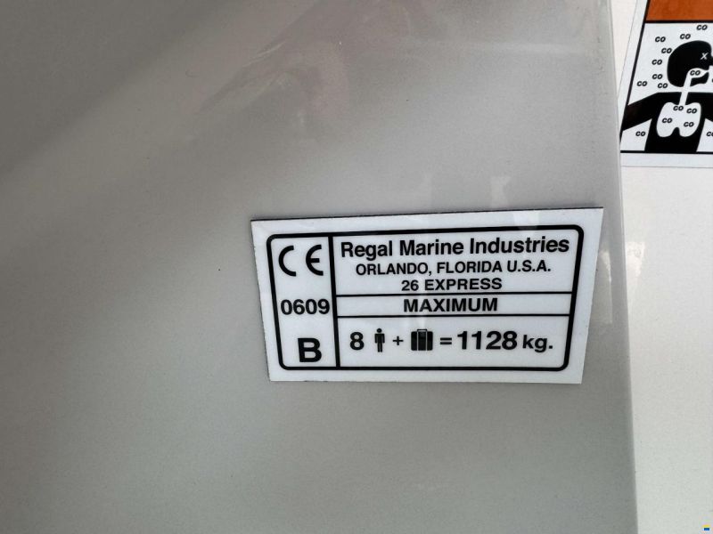 Regal 26 Express