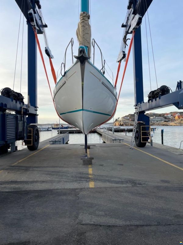 Freedom 35 Cat Ketch