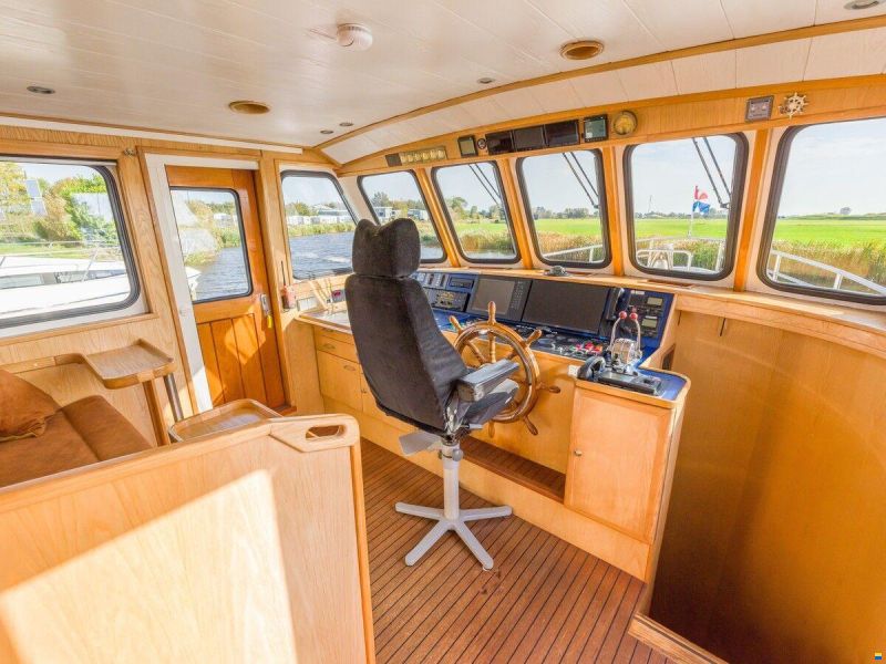 Vripack Trawler 15.75