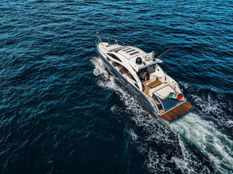 Sunseeker Predator 52