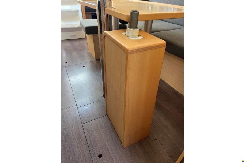 Beneteau Oceanis 38