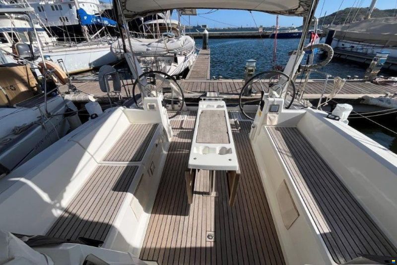 Beneteau Oceanis 38