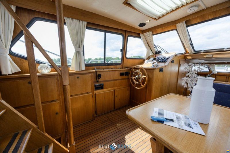 Linssen 37 SE