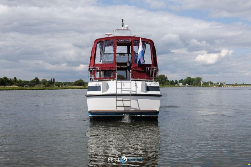 Linssen 37 SE