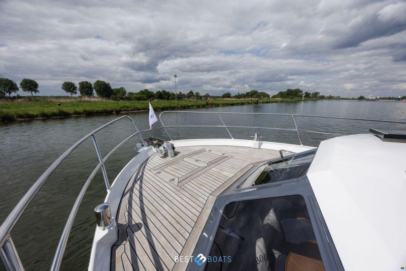 Linssen 37 SE