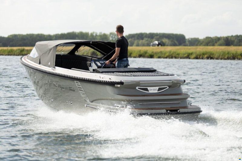 Oud Huijzer 650 Tender