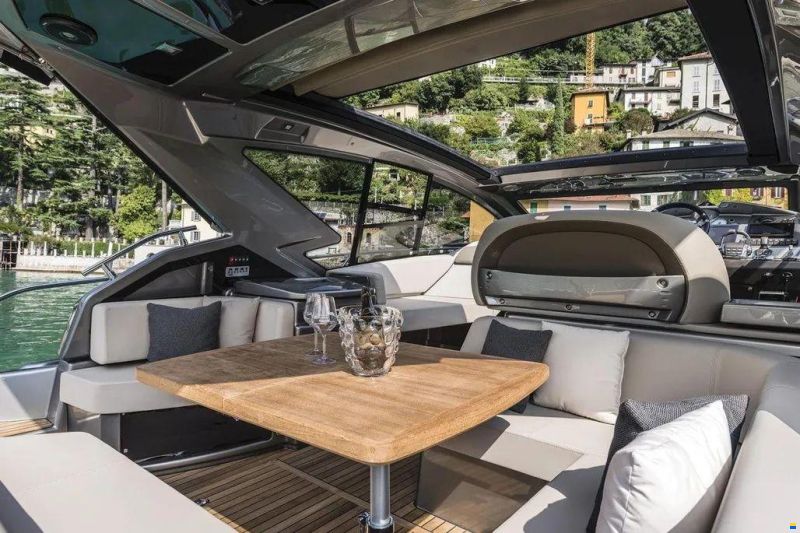 Cranchi 44 HT