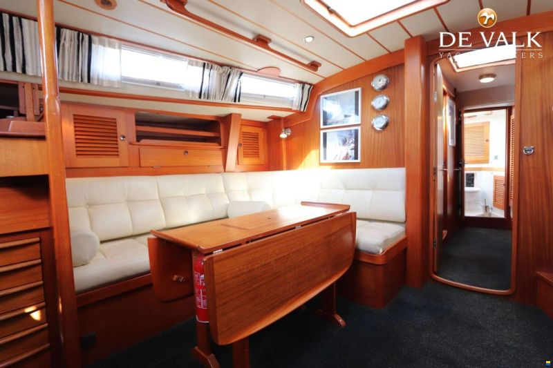 Hallberg-Rassy 45