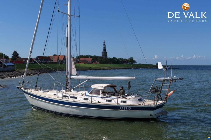 Hallberg-Rassy 45