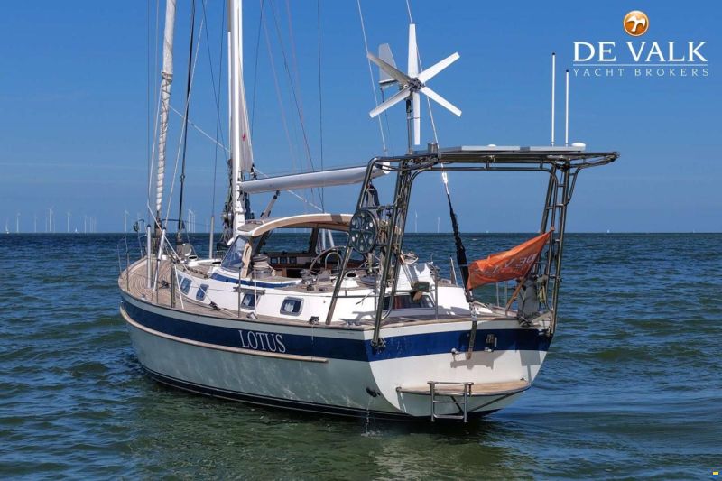 Hallberg-Rassy 45