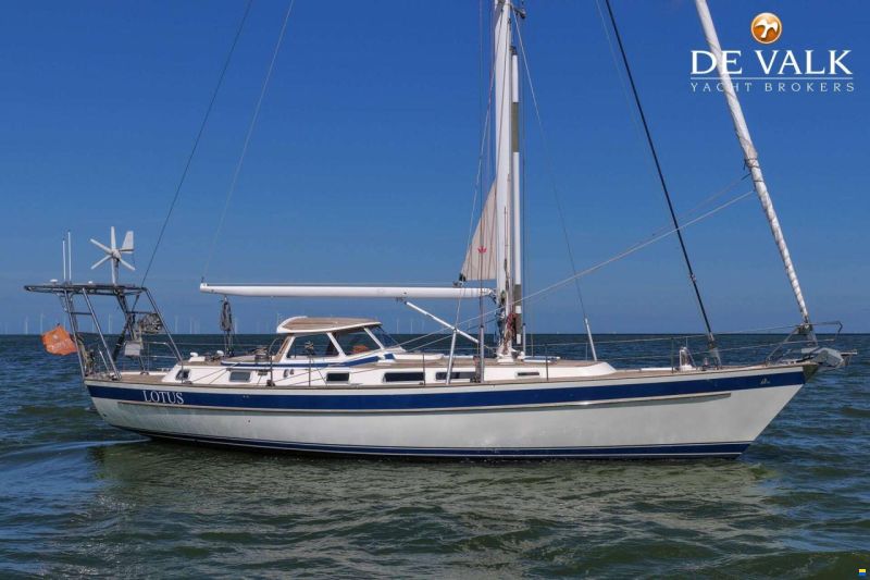 Hallberg-Rassy 45