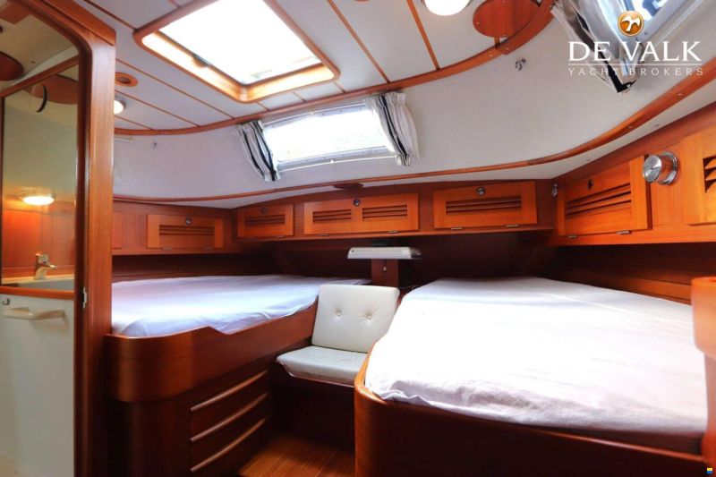 Hallberg-Rassy 45