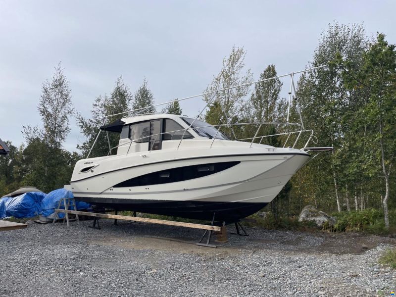Quicksilver 855 Weekender