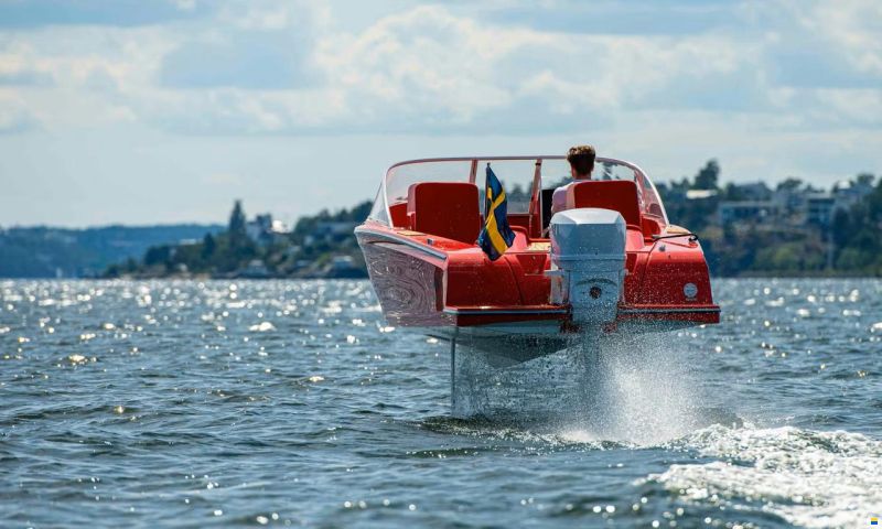 Candela C-7