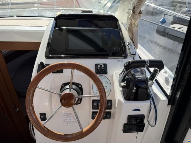 Jeanneau Merry Fisher 855