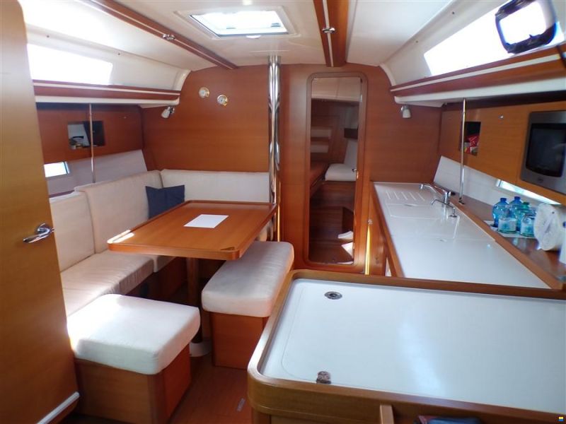 Dufour 375 Grand Large
