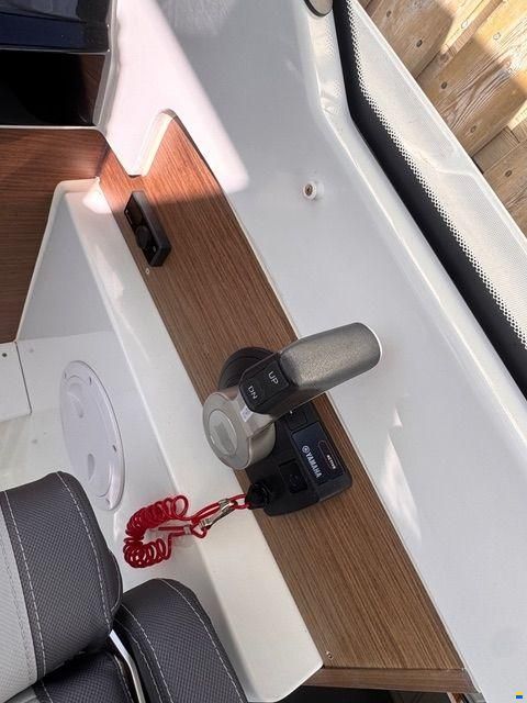 Jeanneau Merry Fisher 795