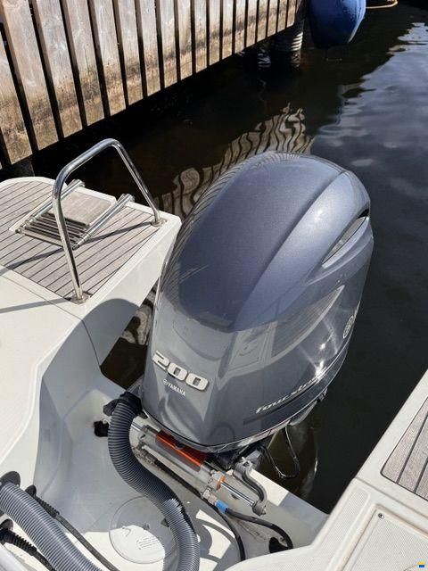 Jeanneau Merry Fisher 795