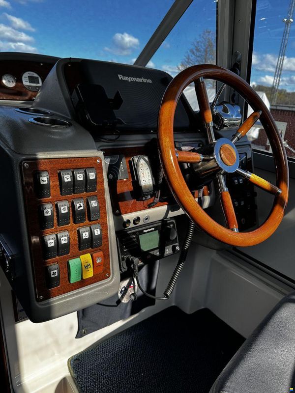 Nimbus 340 Commander