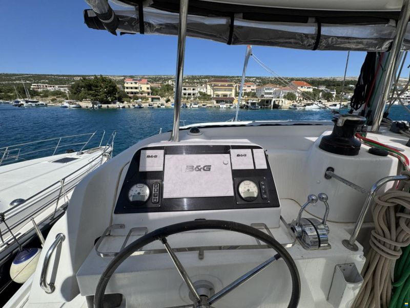 Lagoon 42