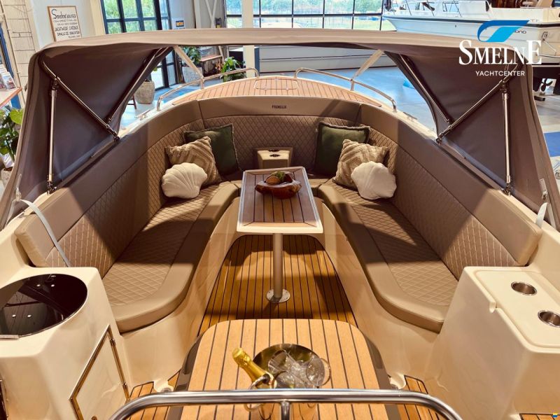 Primeur 700 Lounge