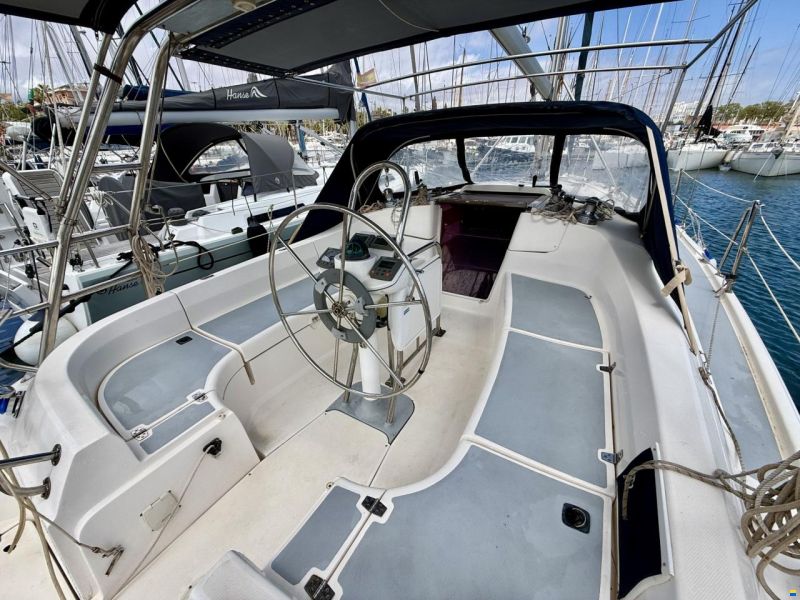 Hunter 356