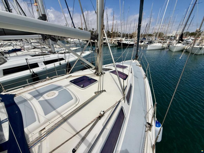Hunter 356