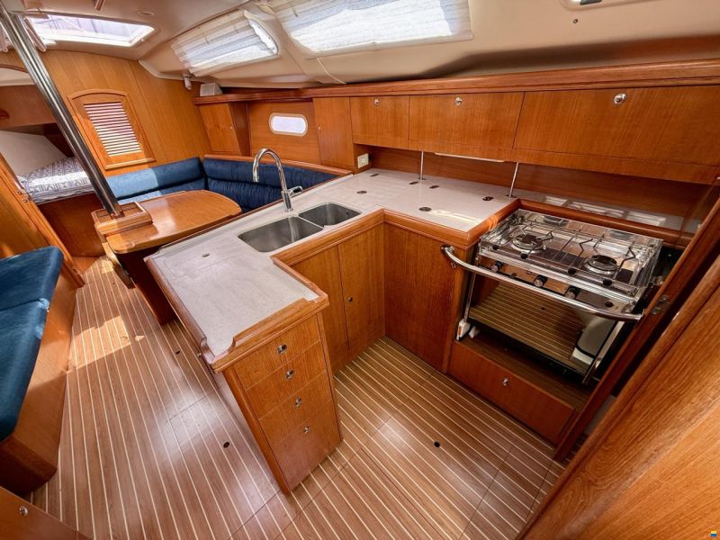 Hunter 356