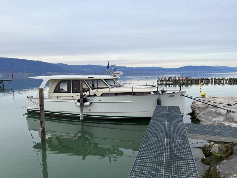 Greenline 33