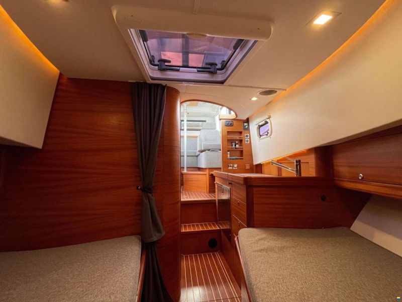 Paragon Yachts 31 Flybridge