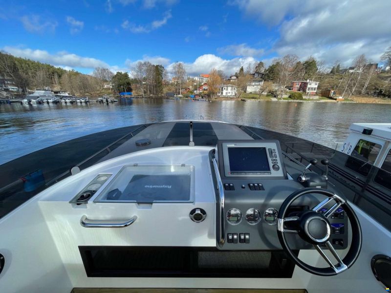 Paragon Yachts 31 Flybridge