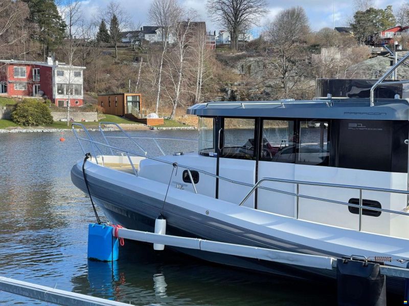 Paragon Yachts 31 Flybridge