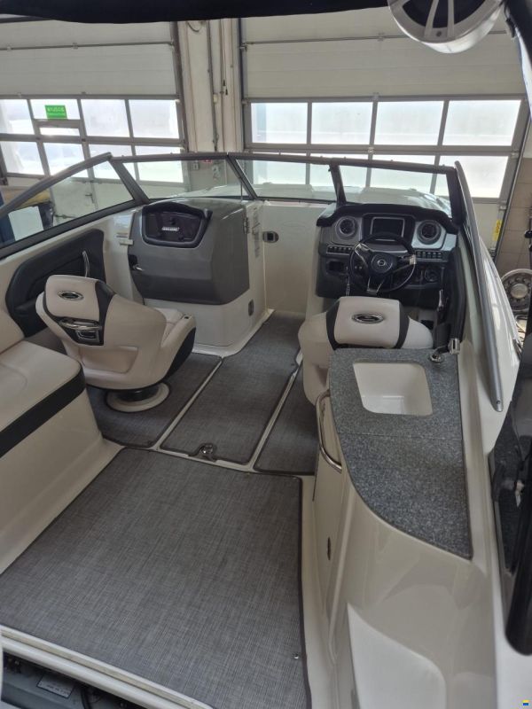 Chaparral 244 Sunesta Surf