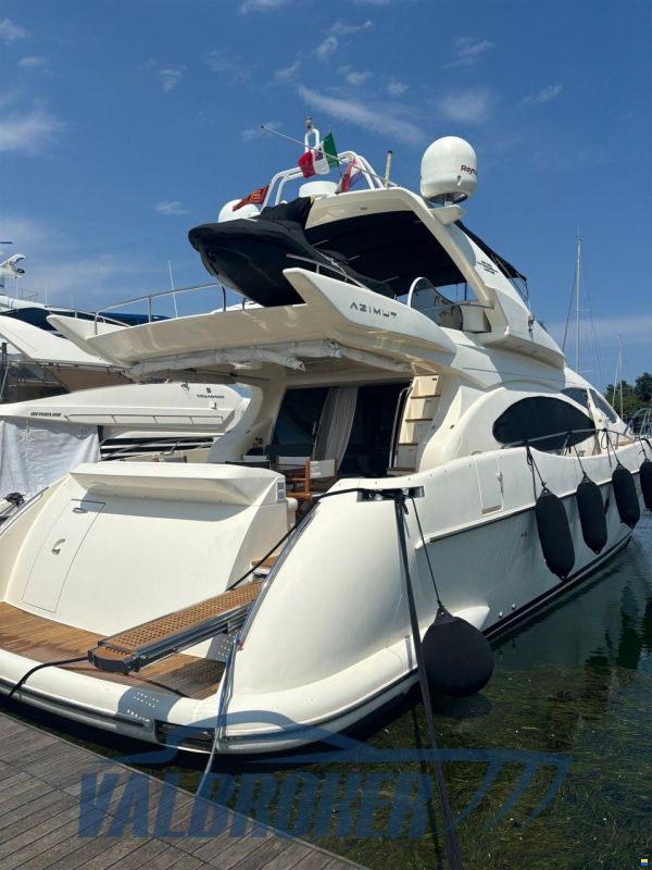 Azimut 68