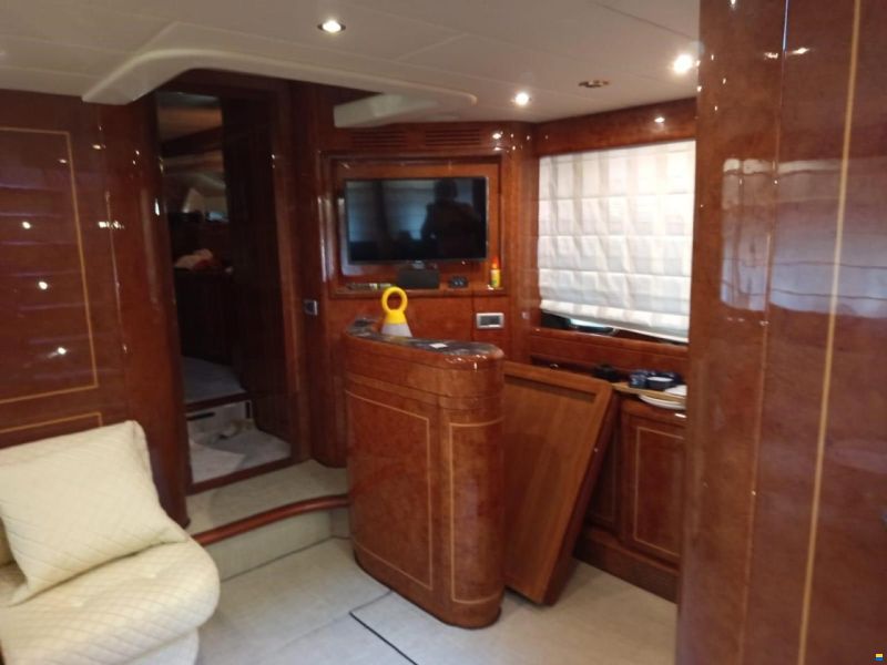 Overmarine Mangusta 72 HT