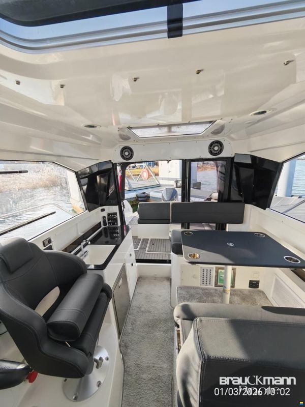 Parker Marine 790 Explorer