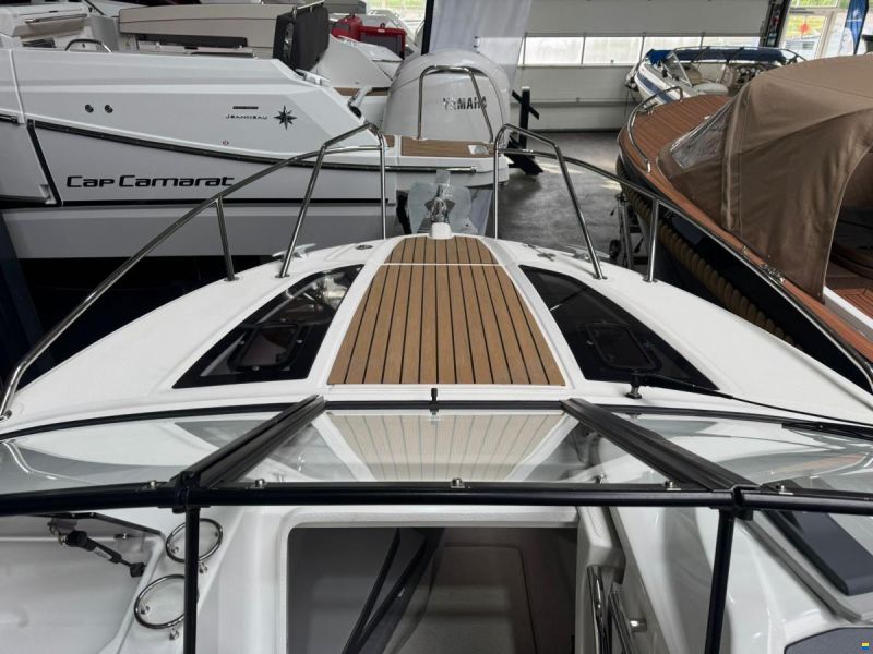 Jeanneau Cap Camarat 6.5 DC Serie 2 met nieuwe mo