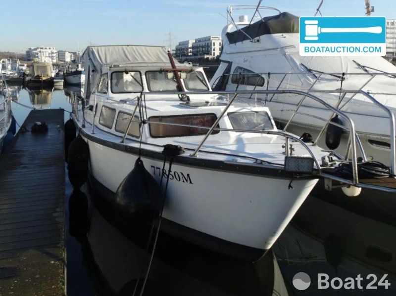 Motorboot 900